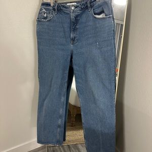 Abercrombie Curve Love 90s Relaxed Jean High Rise
